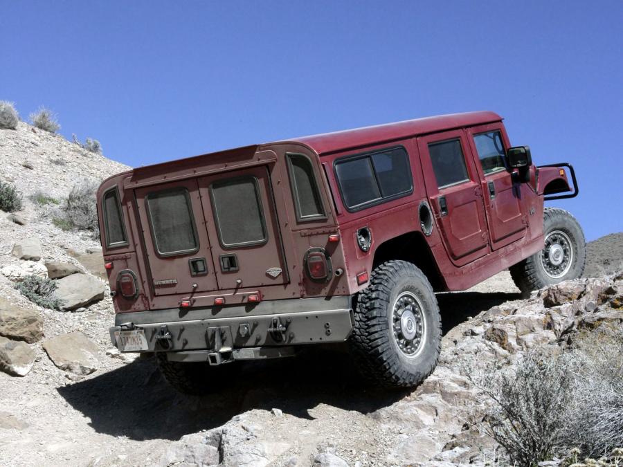 Hummer H1 Alpha Wagon 2005 года  (фото 2 из 4)